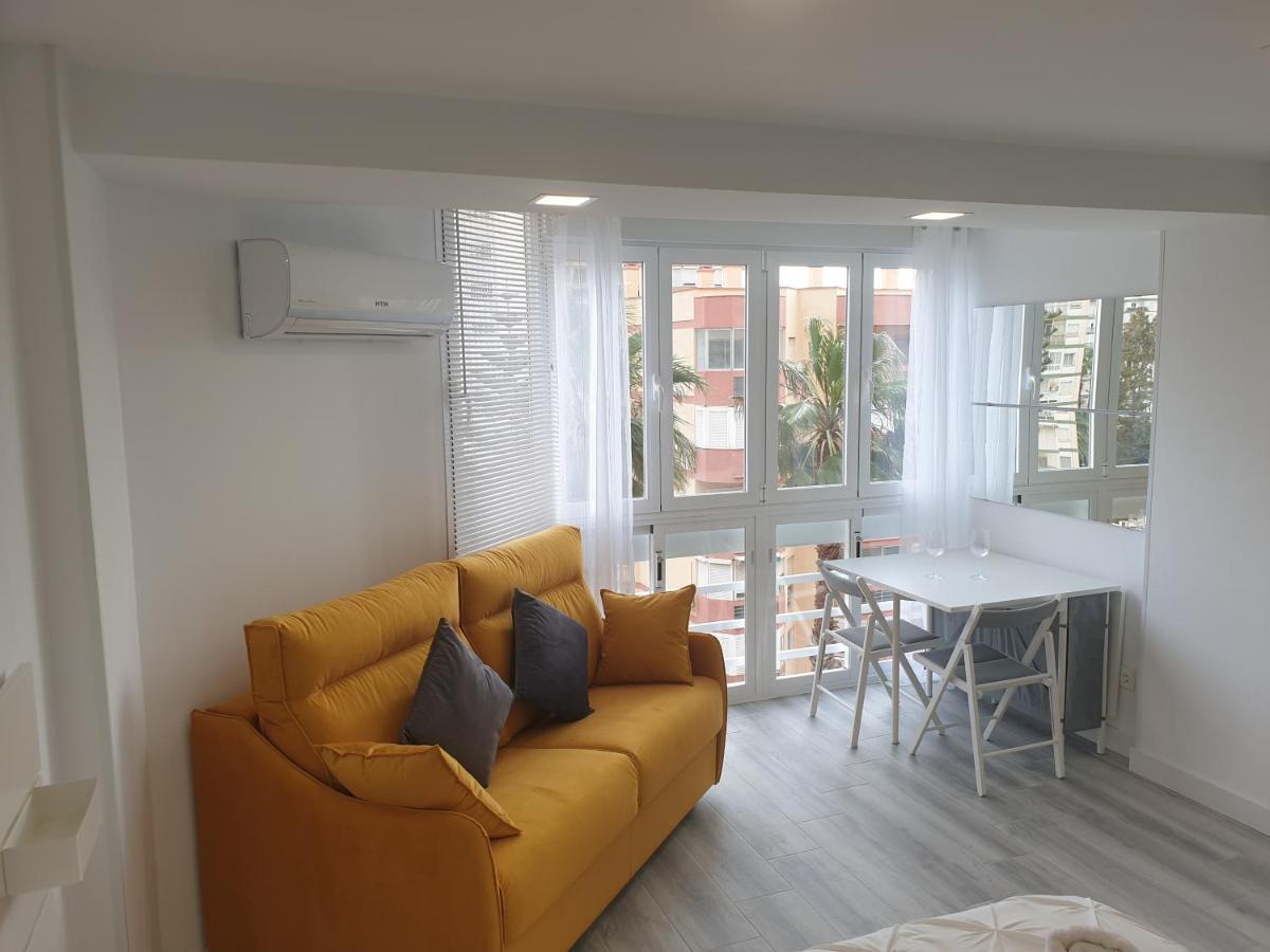 Estudio Amalfi Torre Del Mar Eksteriør billede
