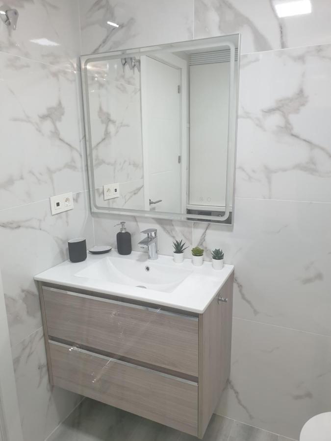 Estudio Amalfi Torre Del Mar Eksteriør billede